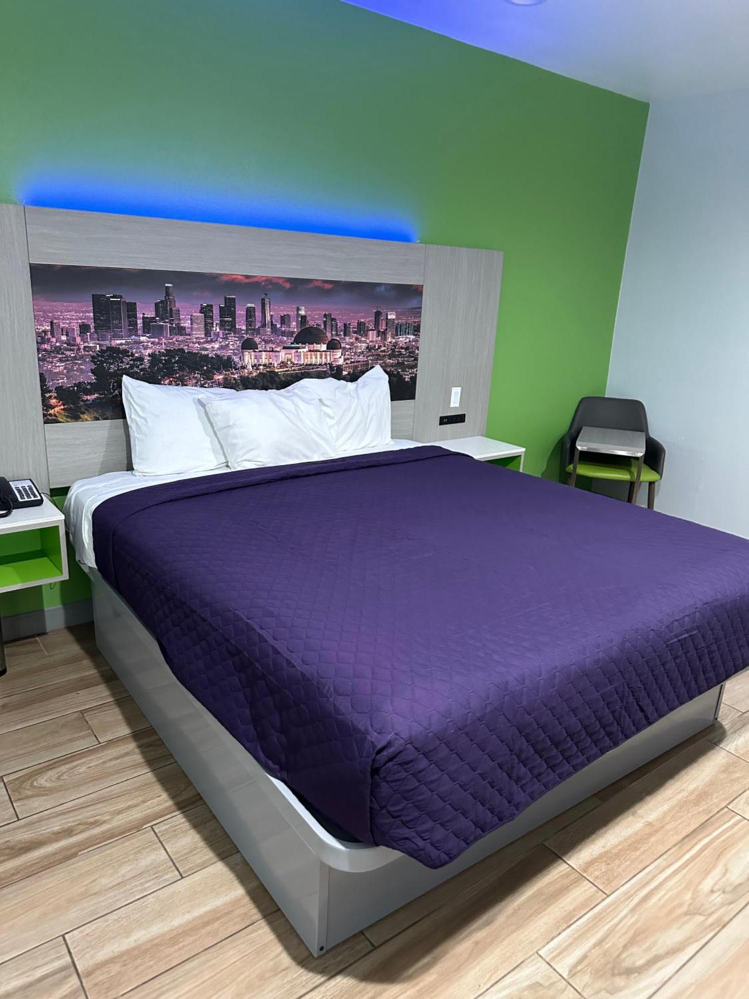 Garden Inn Сан Габриел Екстериор снимка