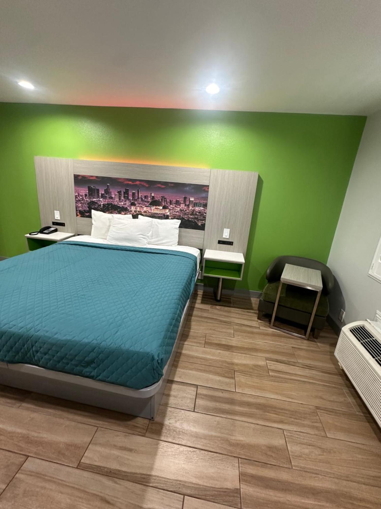 Garden Inn Сан Габриел Екстериор снимка