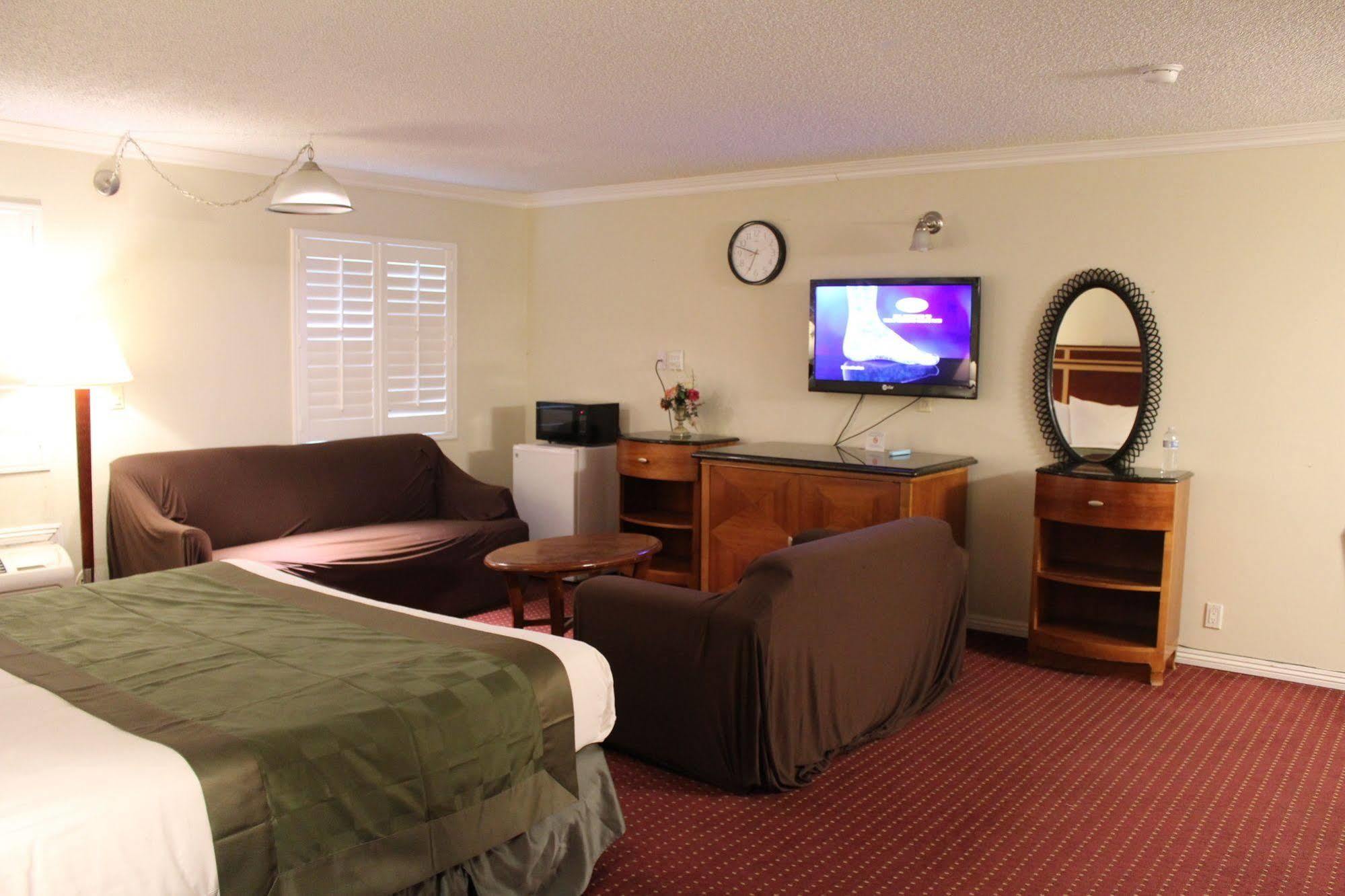 Garden Inn Сан Габриел Екстериор снимка